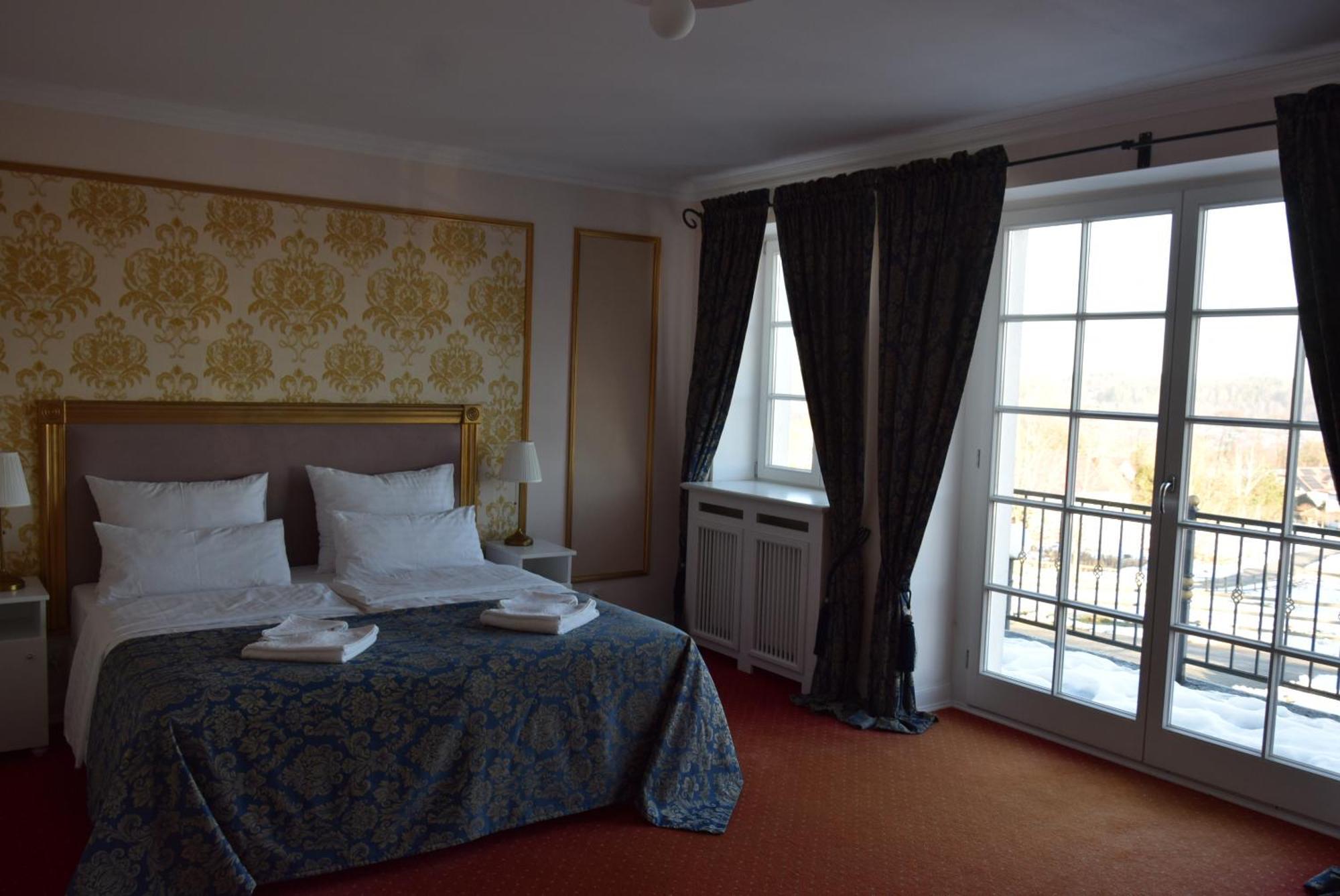 Palac I Folwark Nemino Sierakowice  Экстерьер фото