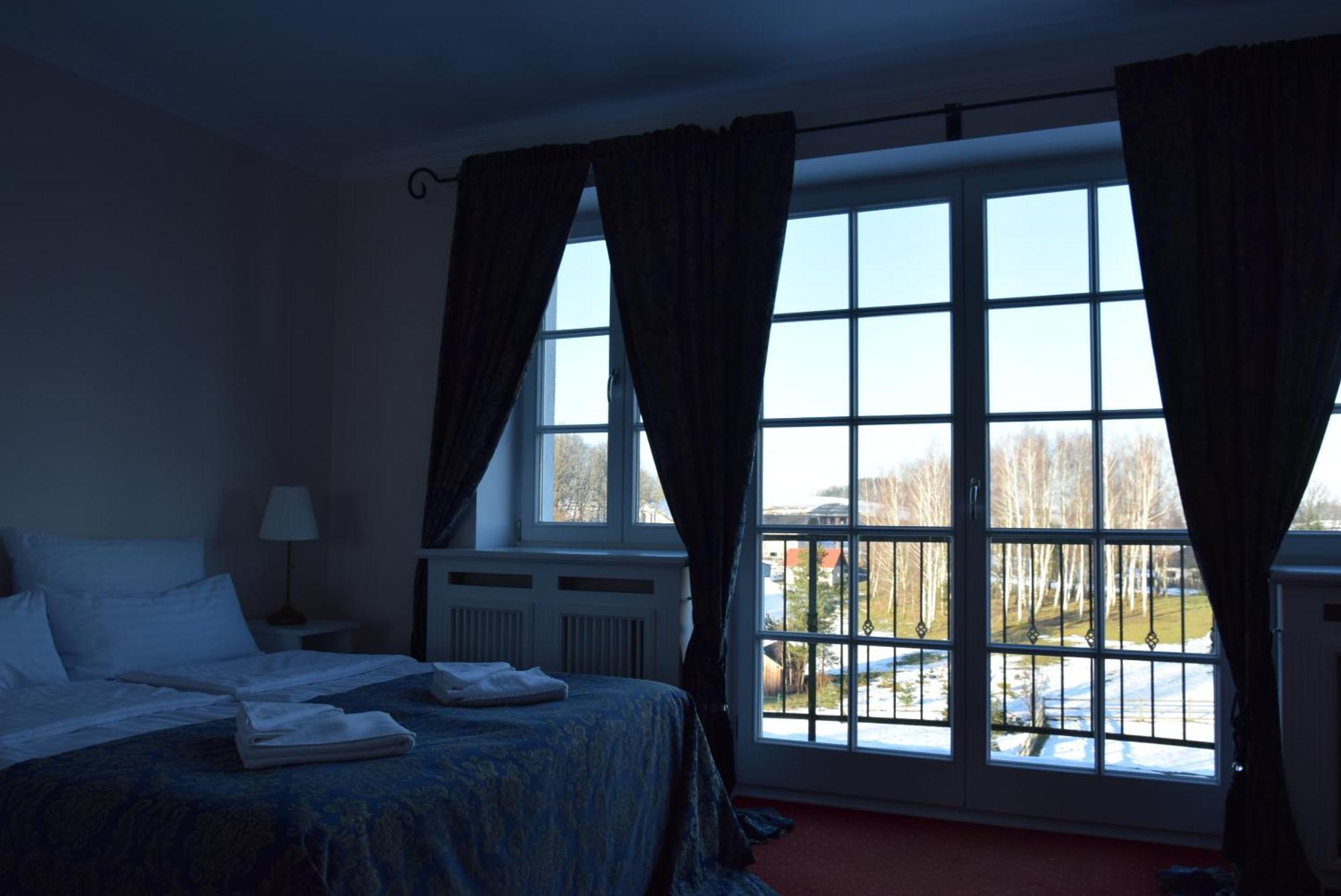 Palac I Folwark Nemino Sierakowice  Экстерьер фото