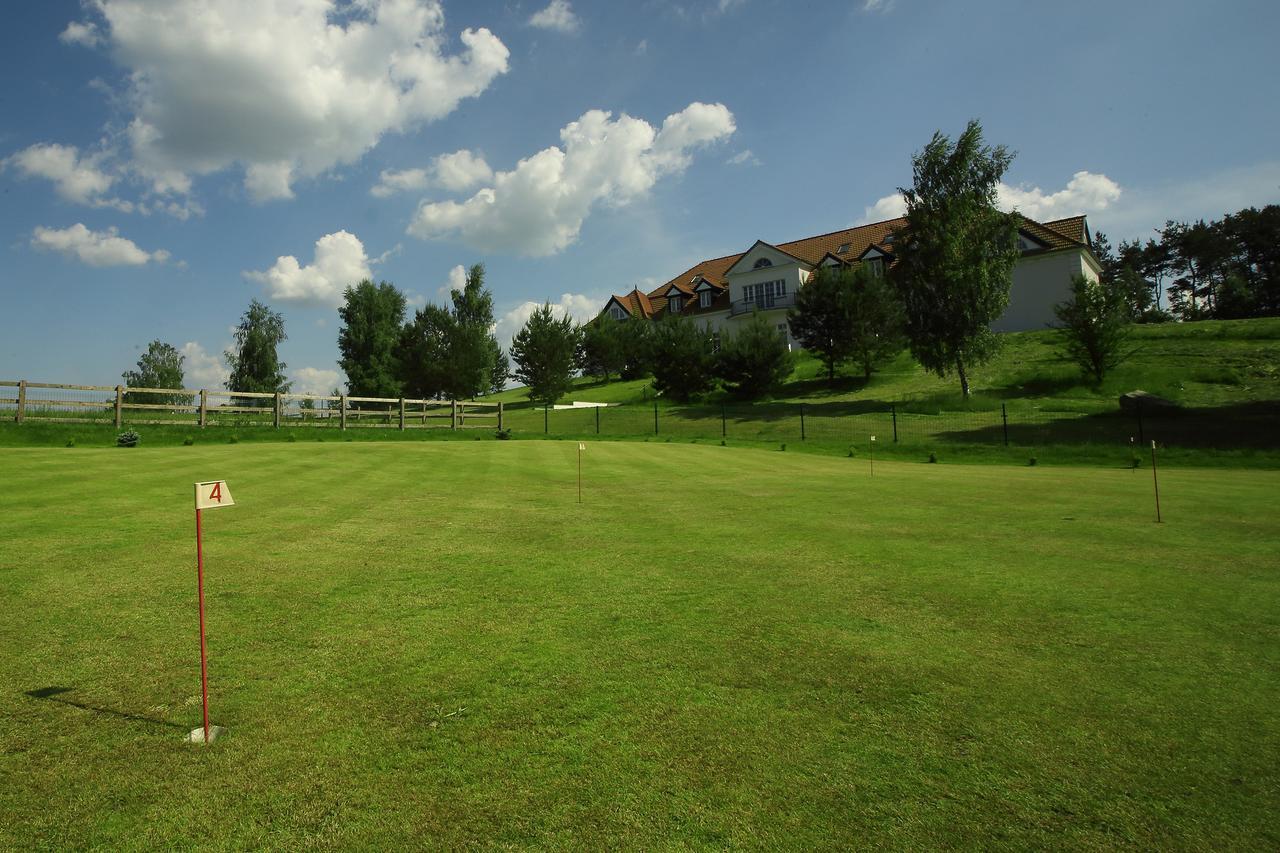 Palac I Folwark Nemino Sierakowice  Экстерьер фото