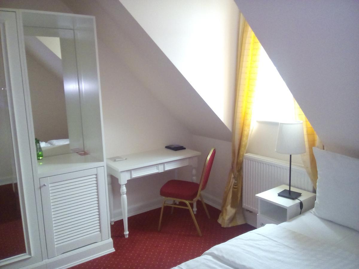 Palac I Folwark Nemino Sierakowice  Экстерьер фото