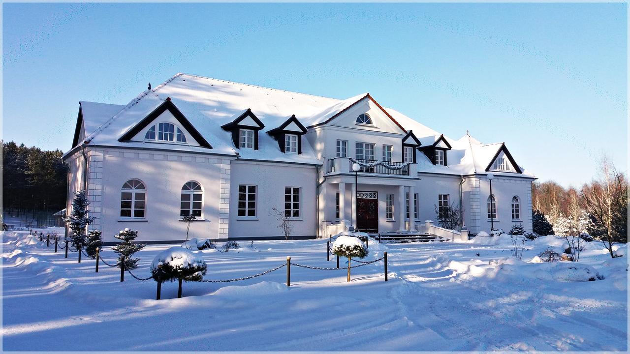 Palac I Folwark Nemino Sierakowice  Экстерьер фото