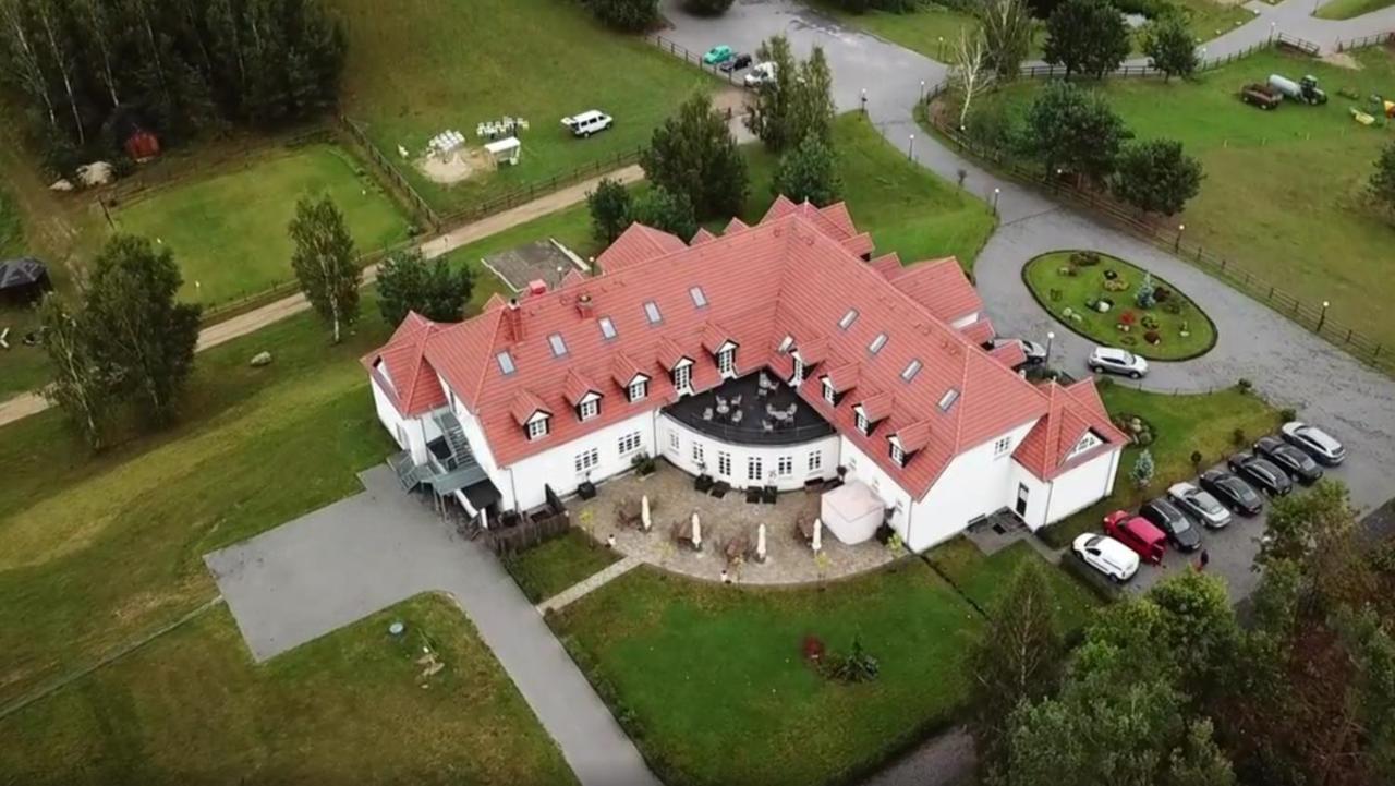Palac I Folwark Nemino Sierakowice  Экстерьер фото